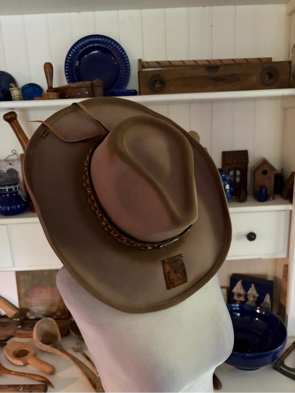 NWOT Bullhide Brown Leather Outback Hat with Braided Band